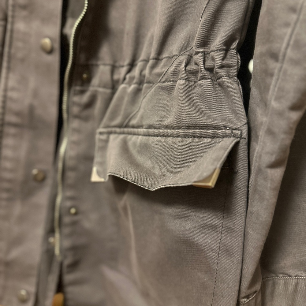 Gray Jacket - Picture 4 of 7